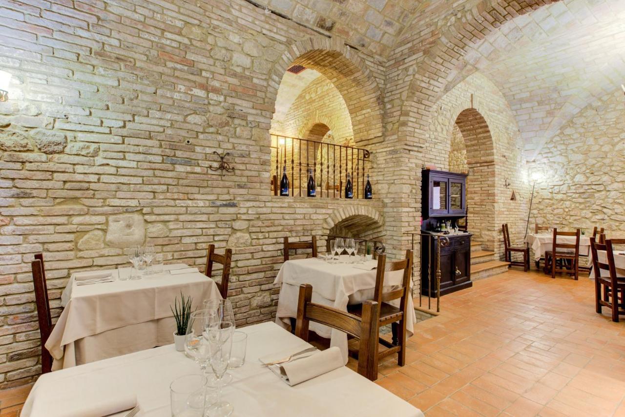 Oste Del Castello Wellness & Bike Hotel Verucchio Exteriör bild